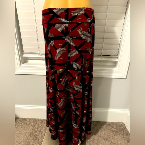 Pretty LuLaRoe size S burgundy gray black feather jersey fold over maxi skirt - Picture 5 of 5